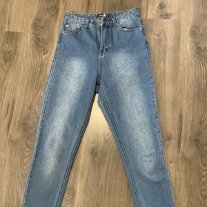 Tall cuff mom jean